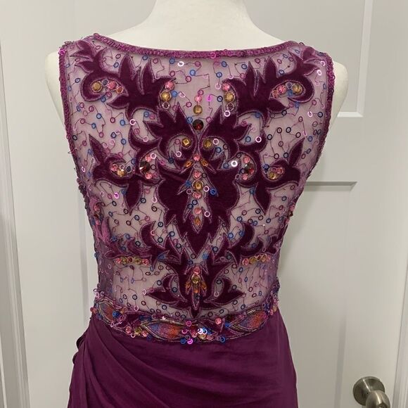 New Vintage Elegant Silk Gown with Beaded Sequins And Velvet Embroidery - Picture 7 of 16